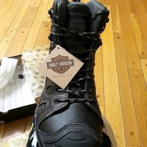 Meet your Posher, Cynthia